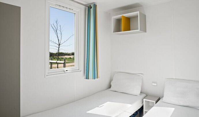 Mobil-home | Classic | 2 Ch. | 4/6 pers. | Terrasse surélevée non couverte | A/C 5