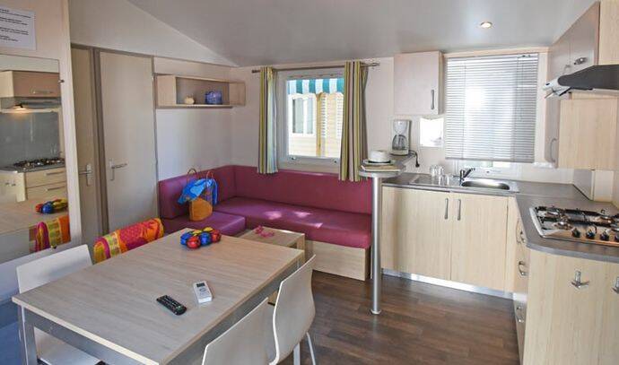 Mobil-home | Classic | 3 Ch. | 6 pers. | Terrasse surélevée | A/C | TV 1