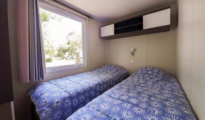 Mobil-home | Classic | 3 Ch. | 6 pers. | Terrasse surélevée | A/C | TV 3