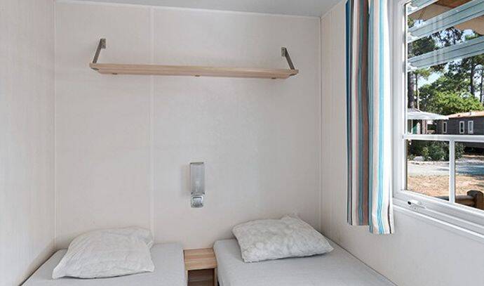 Mobil-home | Classic | 2 Ch. | 6 pers. | Terrasse surélevée | A/C 4
