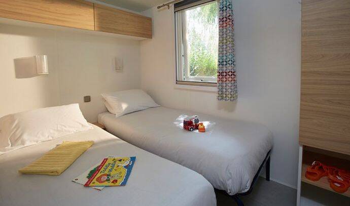 Mobil-home | Classic XL | 3 Ch. | 6 pers. | Terrasse surélevée 4