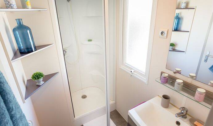 Mobil-home | Comfort | 2 Ch. | 4/6 pers. | Terrasse surélevée | A/C 12