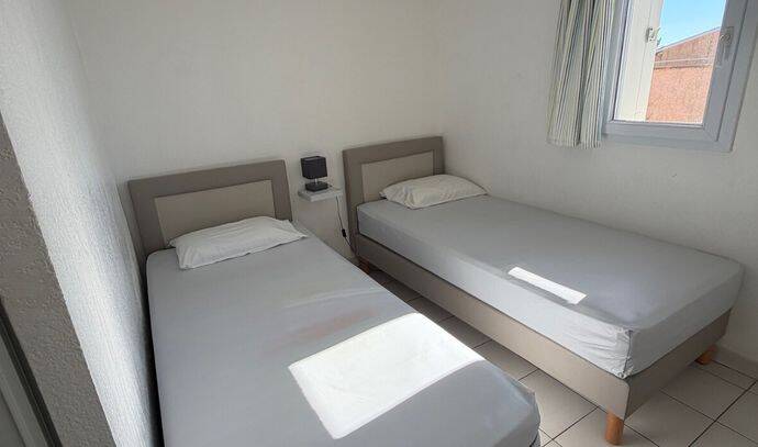 Appartement | Autre hébergement | 3 Ch. | 6/8 pers. | A/C | TV 4