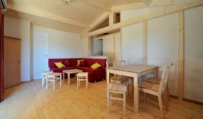 Chalet | Classic | 3 Ch. | 6 pers. | Terrasse surélevée | A/C 4
