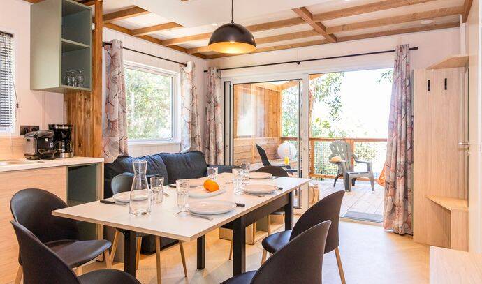 Chalet | Ultimate Plus | 3 Ch. | 6 pers. | A/C | TV 3