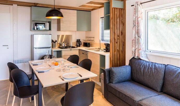 Chalet | Ultimate | 3 Ch. | 6 pers. | Terrasse surélevée | TV 2