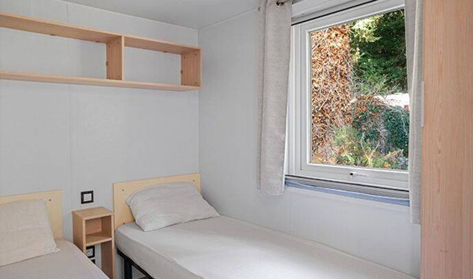 Mobil-home | Classic | 2 Ch. | 4 pers. | Terrasse simple | A/C 4