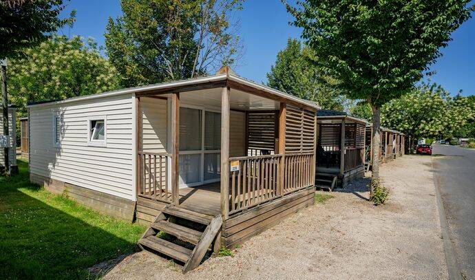 Mobil-home | Classic | 1 Ch. | 2 pers. | Terrasse surélevée non couverte | A/C | TV 1