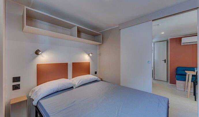 Mobil-home | Comfort | 2 Ch. | 4 pers. | Terrasse surélevée | A/C 4