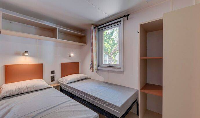 Mobil-home | Comfort | 2 Ch. | 4 pers. | Terrasse surélevée | A/C 5