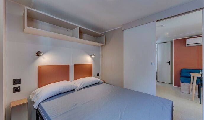 Mobil-home | Comfort | 2 Ch. | 4 pers. | Terrasse surélevée | A/C 4