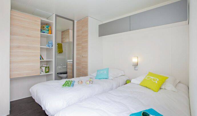 Mobil-home | Comfort | 2 Ch. | 4 pers. | Terrasse surélevée | TV 3