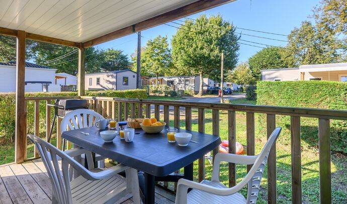 Mobil-home | Premium | 2 Ch. | 4 pers. | Terrasse simple | TV 1