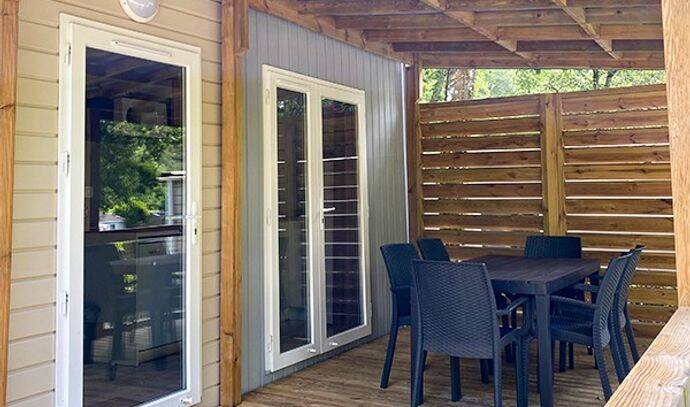 Mobil-home | Premium | 3 Ch. | 6 pers. | Terrasse surélevée | A/C 1