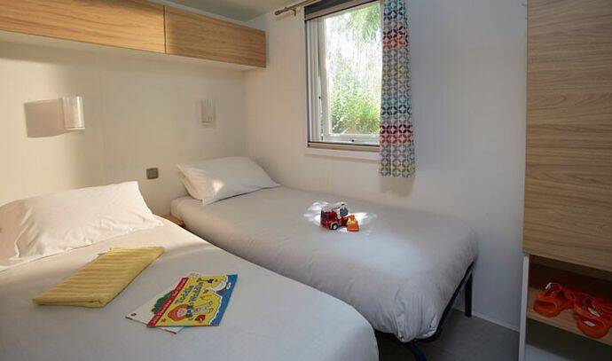 Mobil-home | Premium | 3 Ch. | 6 pers. | Terrasse surélevée | A/C 6