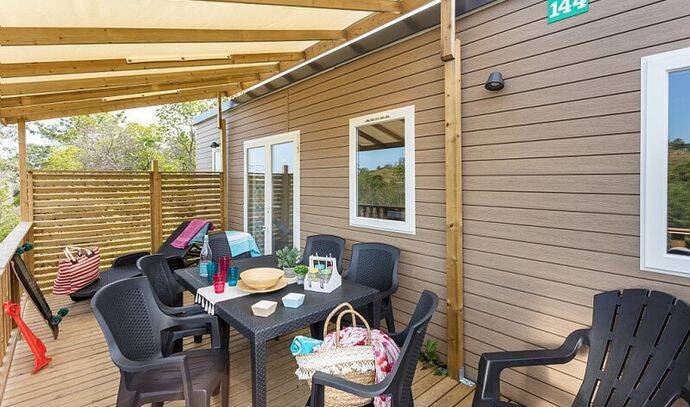 Mobil-home | Premium | 3 Ch. | 6 pers. | Terrasse surélevée | A/C 1