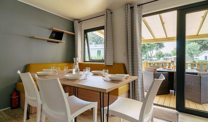 Mobil-home | Premium | 3 Ch. | 6 pers. | Terrasse surélevée | A/C 3