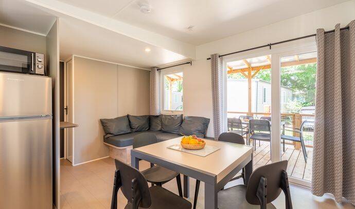 Mobil-home | Premium | 3 Ch. | 6 pers. | Terrasse surélevée | A/C 1