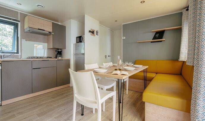 Mobil-home | Premium | 3 Ch. | 6 pers. | Terrasse surélevée | A/C 2