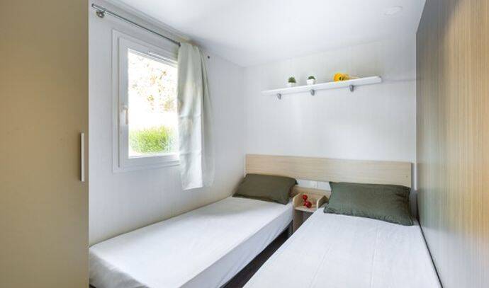 Mobil-home | Premium | 3 Ch. | 6 pers. | Terrasse surélevée | TV 4