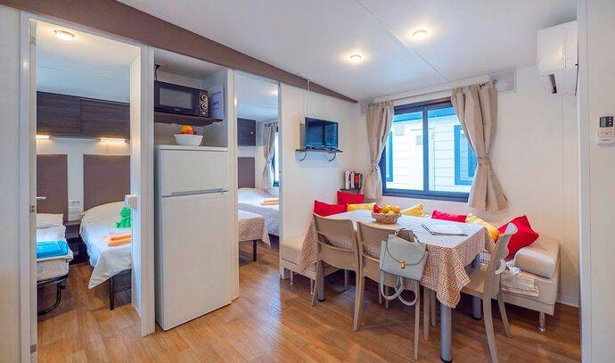 Mobil-home | Premium | 3 Ch. | 6 pers. | Terrasse surélevée | A/C | TV 3