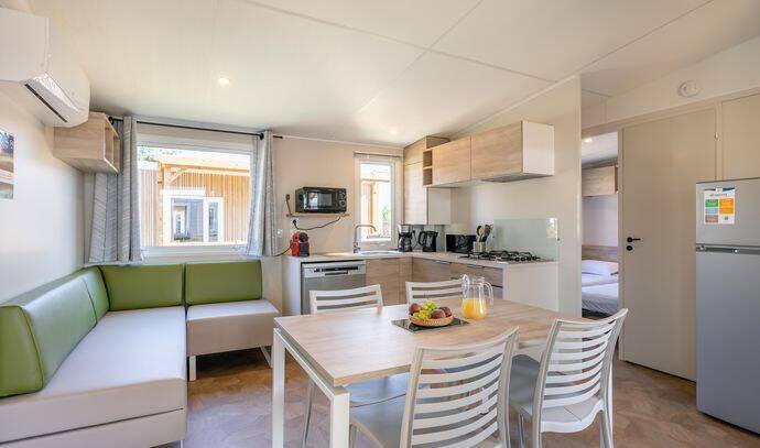 Mobil-home | Premium | 3 Ch. | 6 pers. | Terrasse surélevée | A/C | TV 1