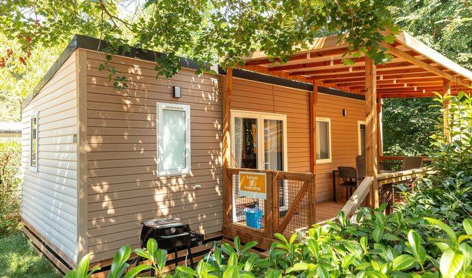 Mobil-home | Premium | 3 Ch. | 6 pers. | Terrasse surélevée | A/C | TV 1