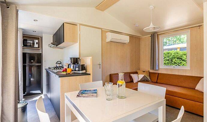 Mobil-home | Premium | 3 Ch. | 6 pers. | Terrasse surélevée avec douche tropicale | A/C | TV 3