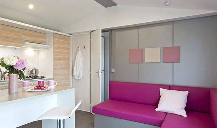 Mobil-home | Ultimate | 2 Ch. | 4 pers. | Terrasse Lounge avec Jacuzzi | A/C | TV 4