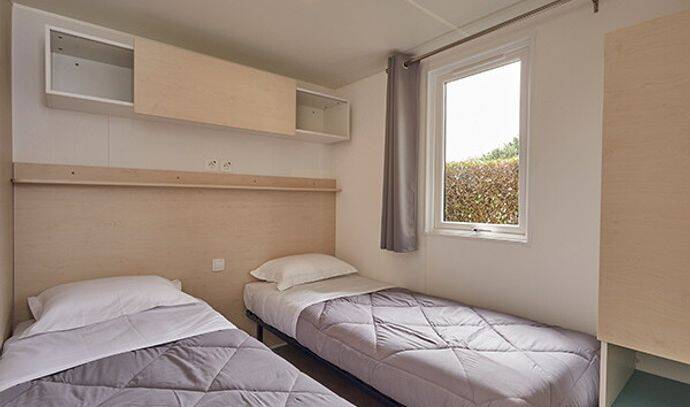 Mobil-home | Ultimate Plus | 2 Ch. | 4 pers. | Terrasse surélevée avec Jacuzzi | A/C 5