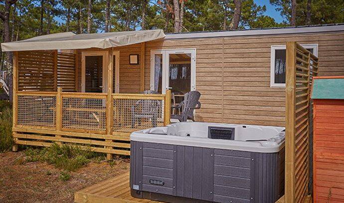 Mobil-home | Ultimate Plus | 2 Ch. | 4 pers. | Terrasse surélevée avec Jacuzzi | A/C 0