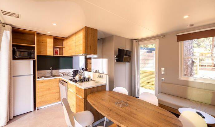 Mobil-home | Ultimate | 3 Ch. | 6/8 pers. | Terrasse surélevée | A/C | TV 1