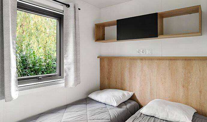 Mobil-home | Premium Exclusive | 3 Ch. | 6 pers. | Terrasse surélevée | A/C | TV 7