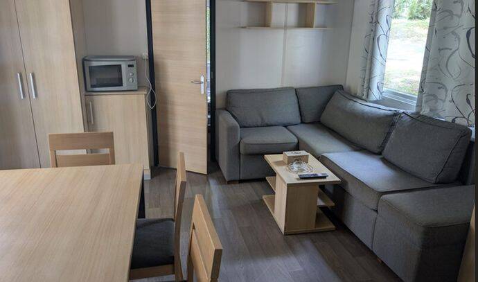 Mobil-home | Premium Exclusive | 3 Ch. | 6/8 pers. | Terrasse surélevée | A/C | TV 4