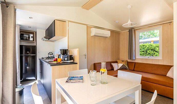 Mobil-home | Premium Exclusive | 3 Ch. | 6 pers. | Terrasse surélevée avec douche tropicale | A/C | TV 4