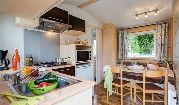 Mobil-home | Classic | 2 Ch. | 4/6 pers. | Terrasse surélevée non couverte | TV 1