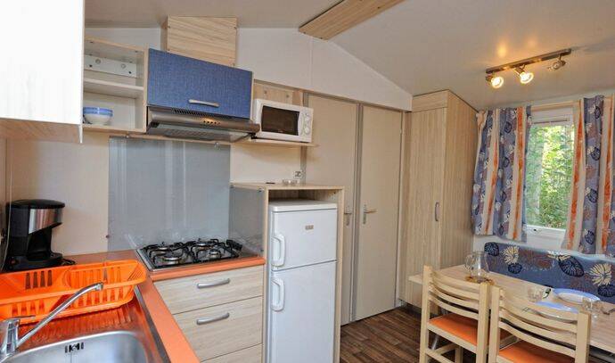 Mobil-home | Classic | 2 Ch. | 4 pers. | Terrasse surélevée | A/C 2