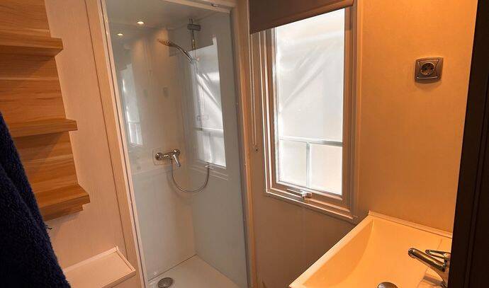 Mobil-home | Classic | 2 Ch. | 4 pers. | Terrasse surélevée non couverte | A/C 5