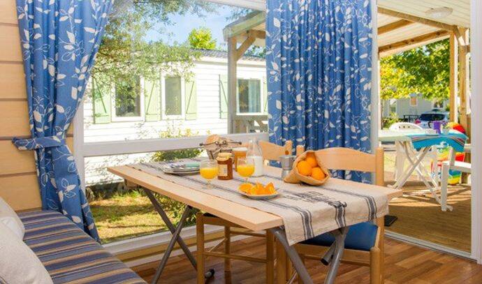 Mobil-home | Classic | 2 Ch. | 4 pers. | Terrasse surélevée 2