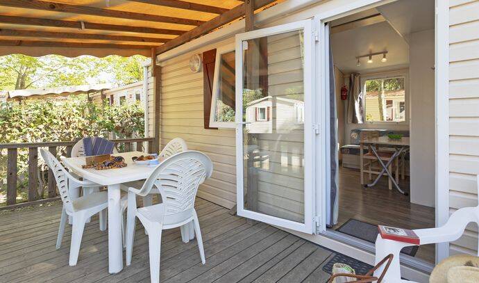 Mobil-home | Classic | 2 Ch. | 4 pers. | Terrasse surélevée | A/C 1