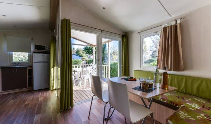 Mobil-home | Classic | 2 Ch. | 4 pers. | Terrasse surélevée | A/C 4