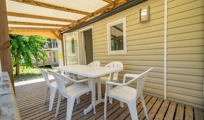 Mobil-home | Classic | 2 Ch. | 4 pers. | Terrasse surélevée | A/C 2