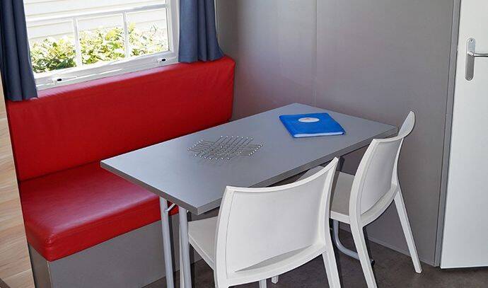 Mobil-home | Classic | 2 Ch. | 4 pers. | Terrasse surélevée | TV 5