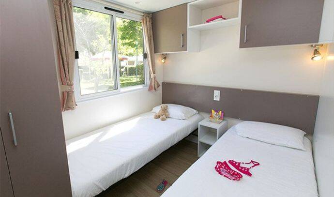 Mobil-home | Classic | 3 Ch. | 4/6 pers. | Terrasse surélevée | A/C 4