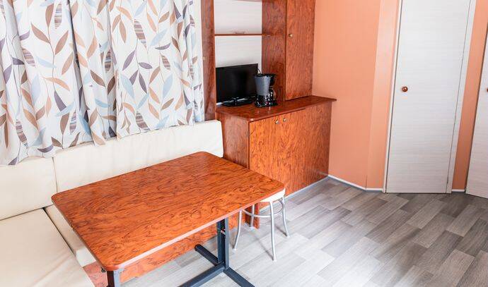Mobil-home | Classic | 3 Ch. | 6 pers. | Terrasse surélevée non couverte 6