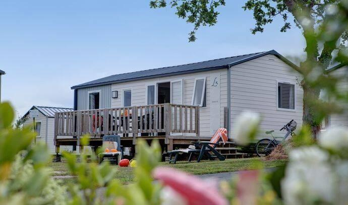 Mobil-home | Classic | 3 Ch. | 6 pers. | Terrasse surélevée non couverte 0