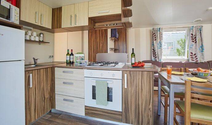 Mobil-home | Classic | 3 Ch. | 6 pers. | Terrasse surélevée non couverte | A/C 1