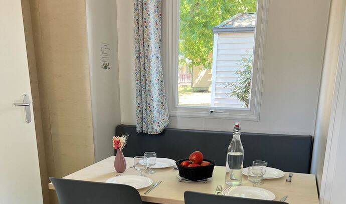 Mobil-home | Comfort | 2 Ch. | 4 pers. | Terrasse surélevée non couverte | A/C 2