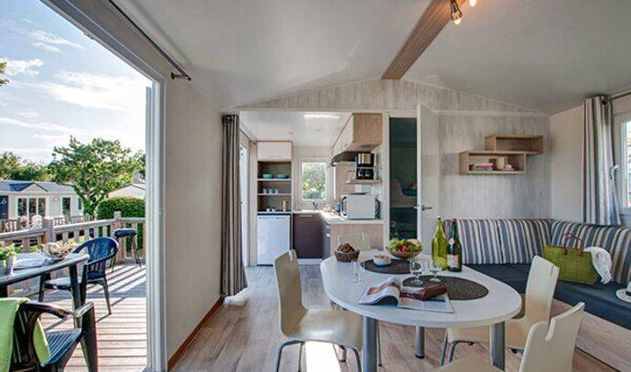Mobil-home | Comfort | 2 Ch. | 4 pers. | Terrasse surélevée non couverte | TV 2