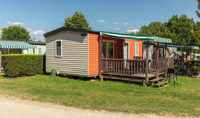 Mobil-home | Comfort | 2 Ch. | 4 pers. | Terrasse surélevée | TV 0